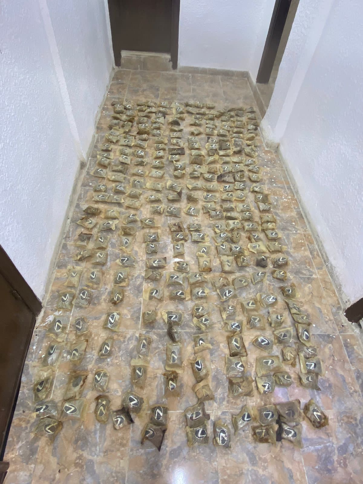 Madar Al-Saa Images 0.043822204935452636