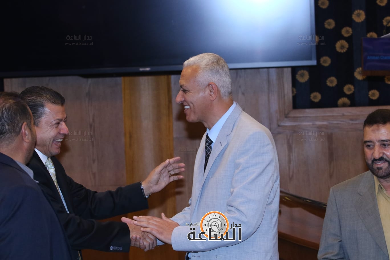 Madar Al-Saa Images 0.5946436702722149