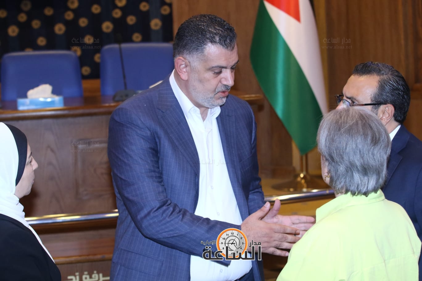 Madar Al-Saa Images 0.13376192114376506