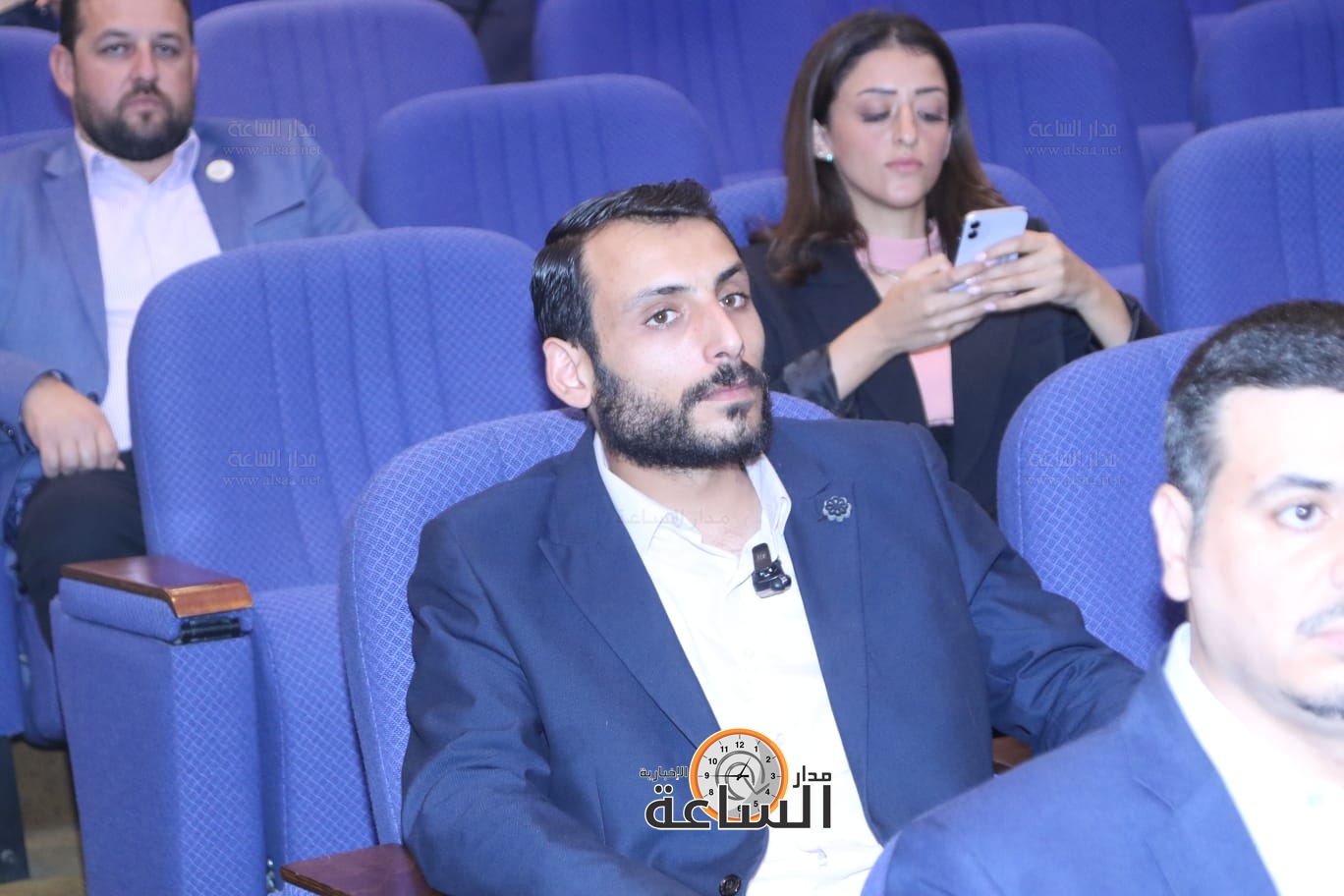 Madar Al-Saa Images 0.04242413593112526