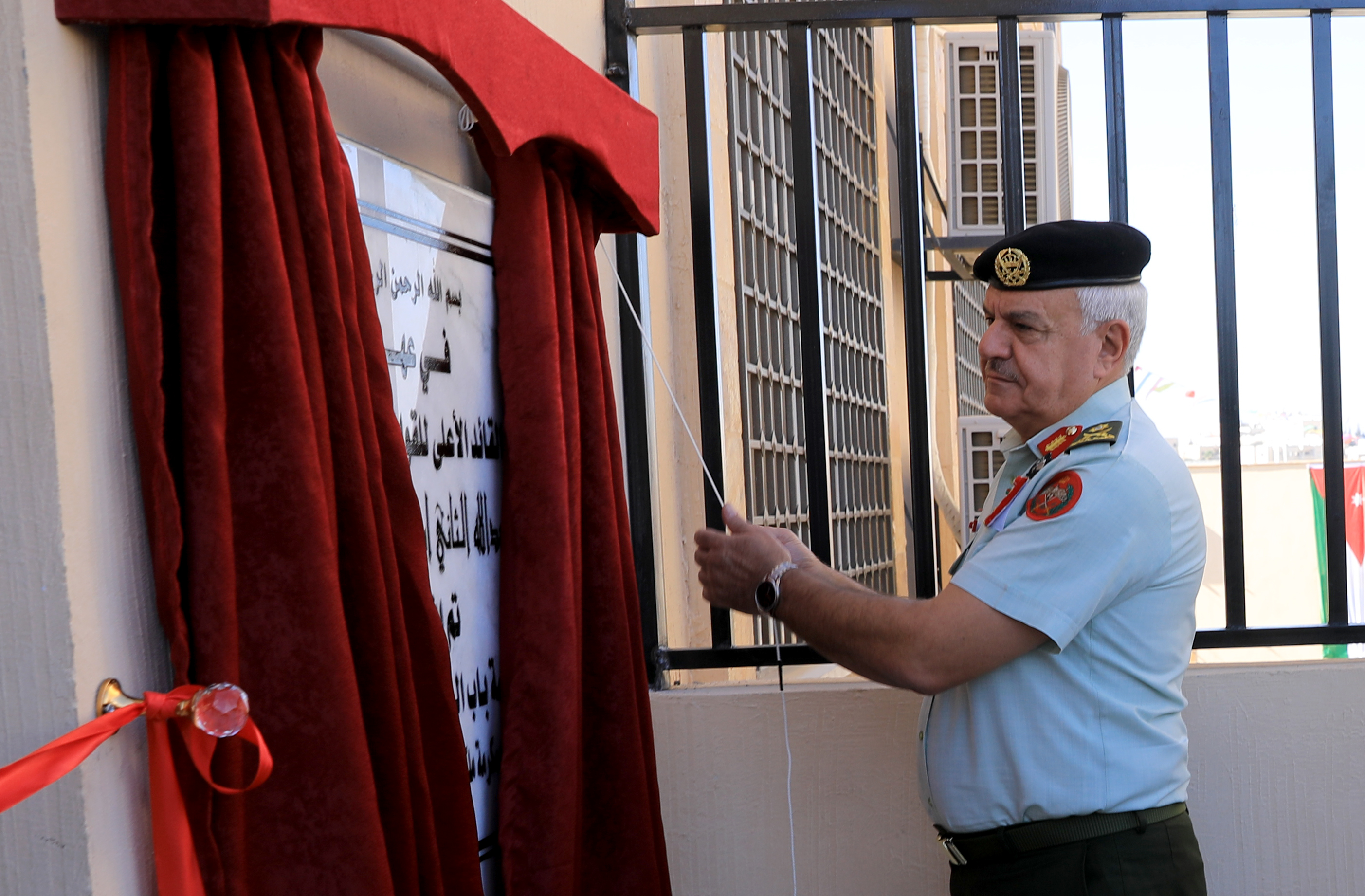 Madar Al-Saa Images 0.0957586601165974