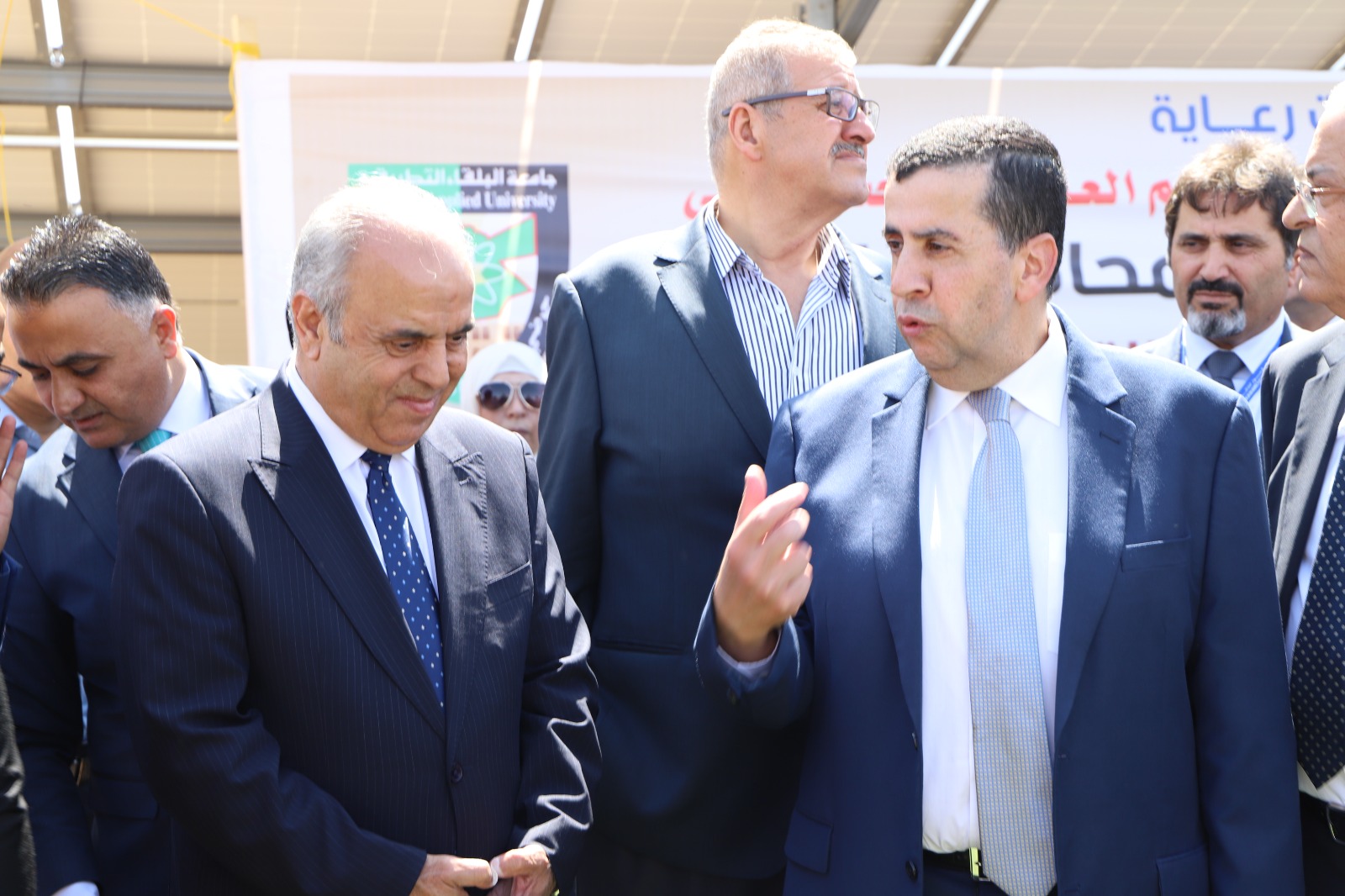 Madar Al-Saa Images 0.012268885520346329