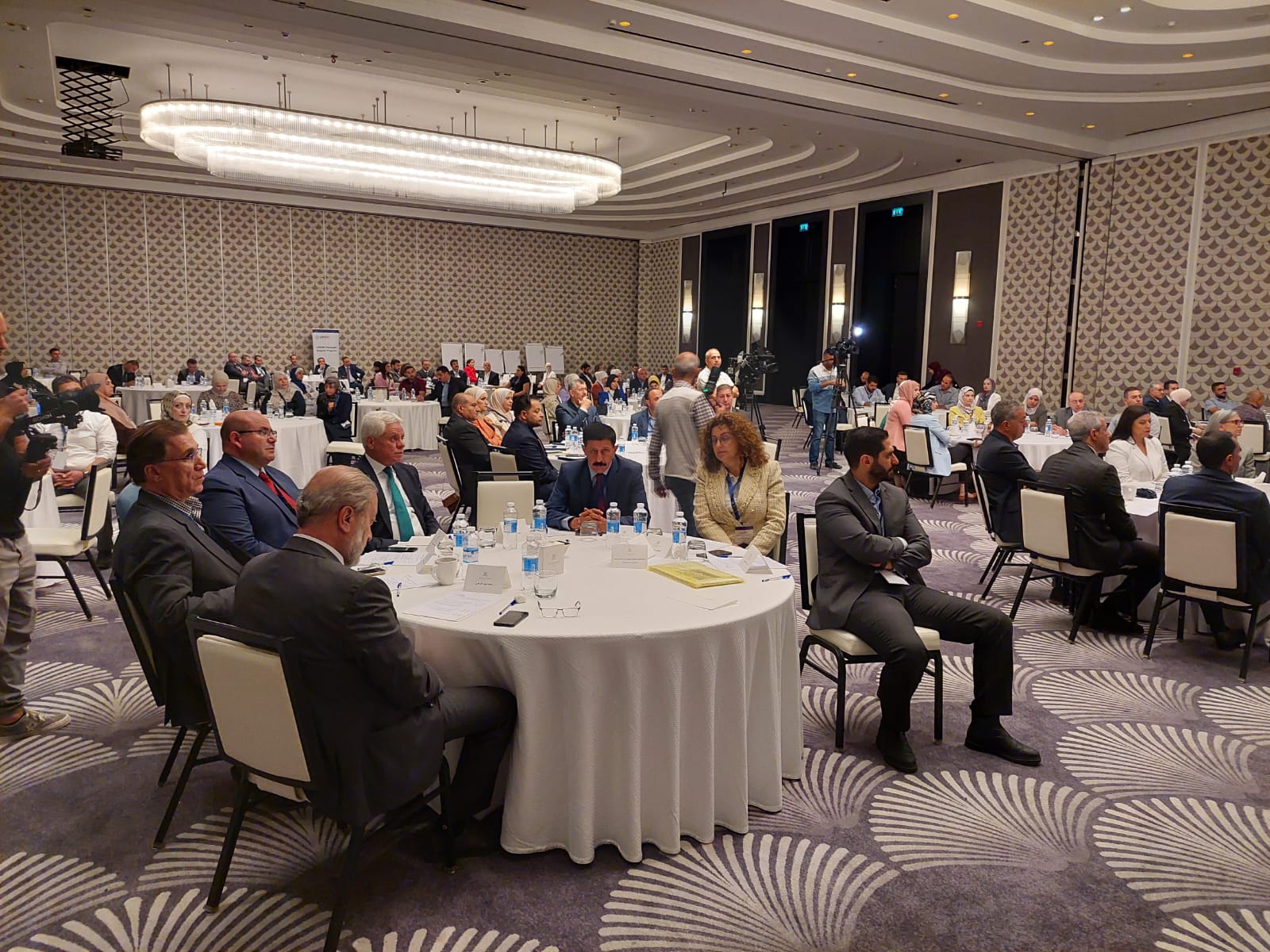 Madar Al-Saa Images 0.8700194466130076