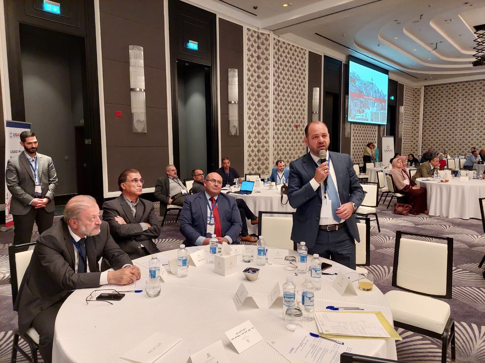 Madar Al-Saa Images 0.7642795390865436