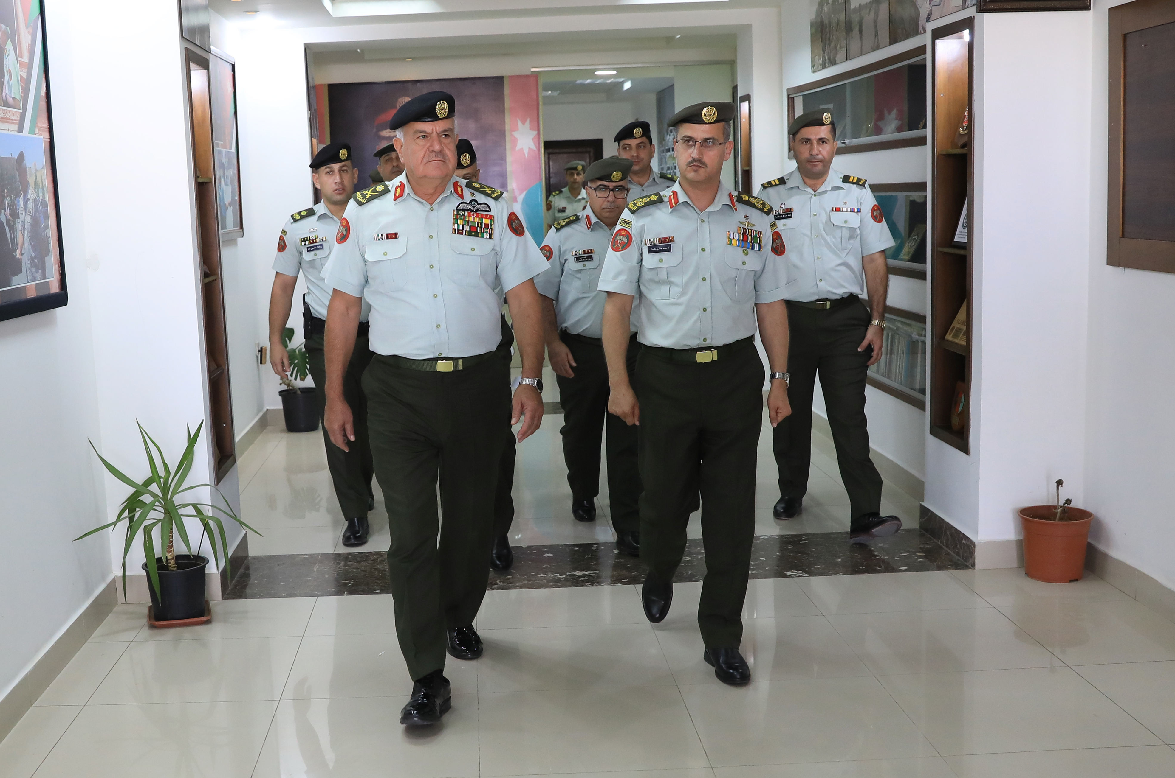 Madar Al-Saa Images 0.476337243926539