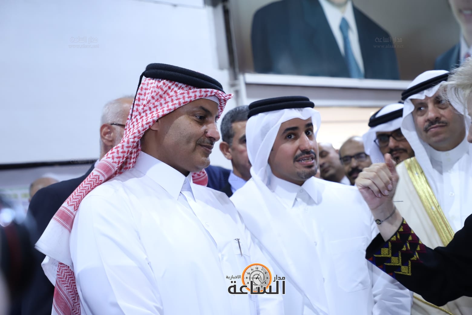 Madar Al-Saa Images 0.45103542995396284