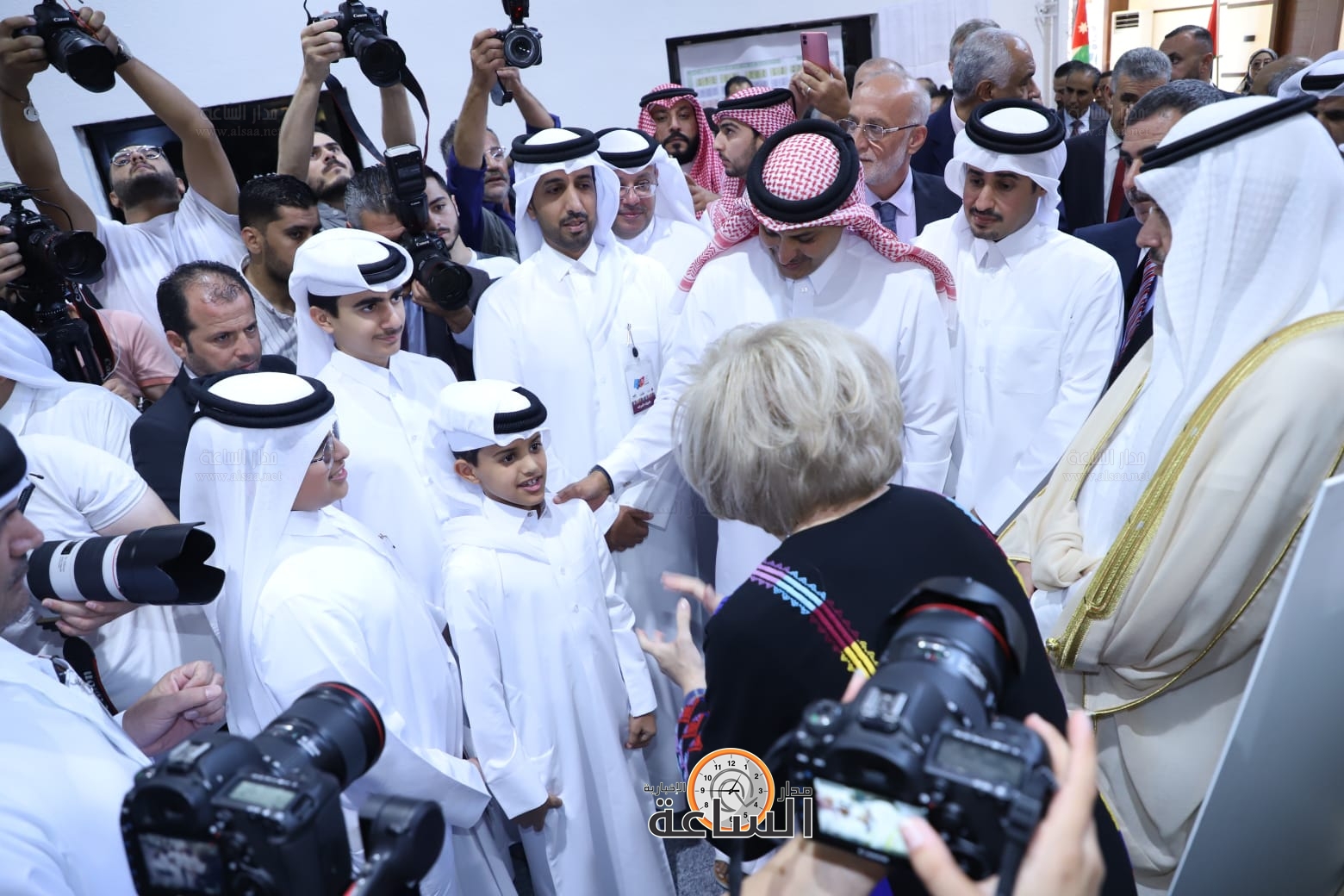 Madar Al-Saa Images 0.4996072034136113