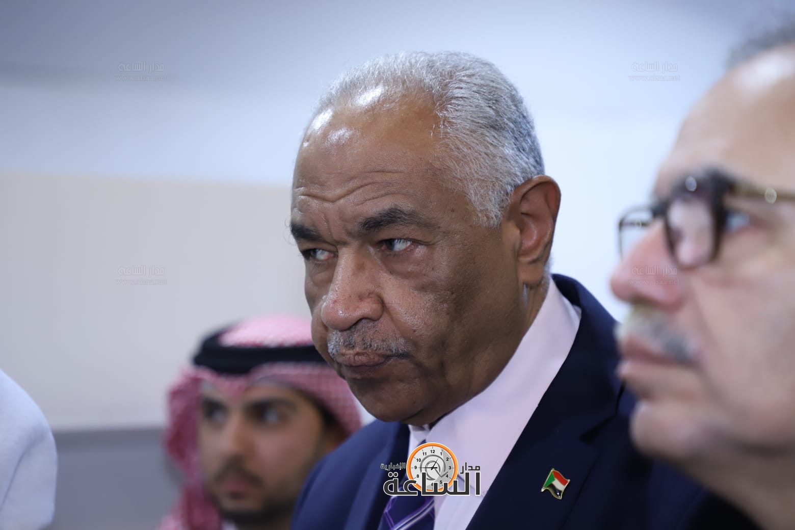 Madar Al-Saa Images 0.568183443849144