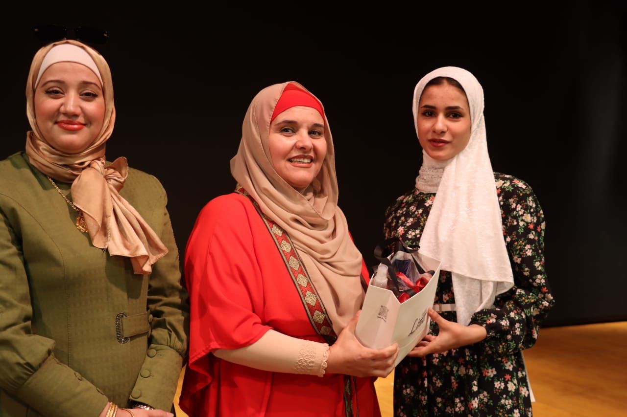 Madar Al-Saa Images 0.820980062003398