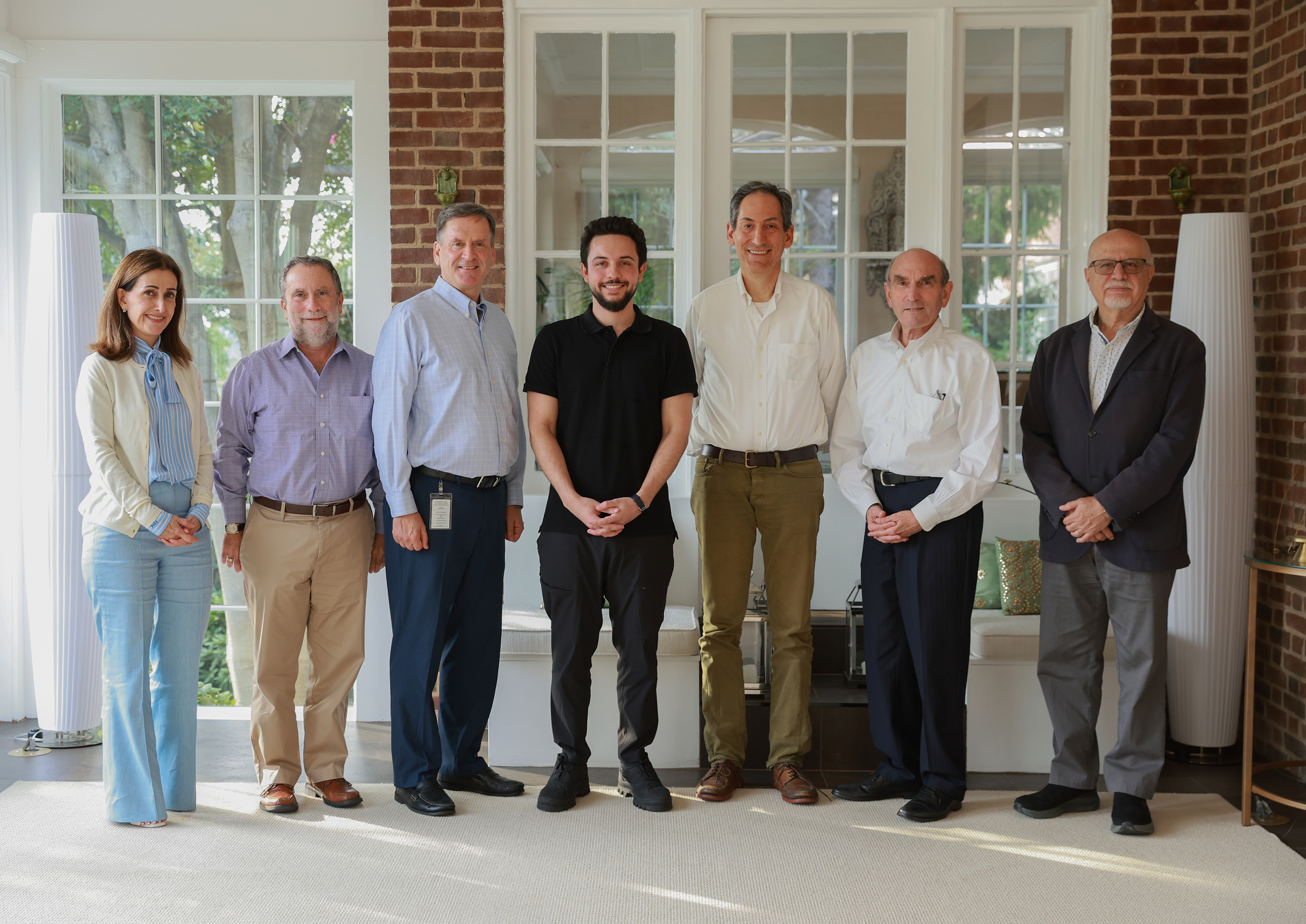 Madar Al-Saa Images 0.40206770999048225