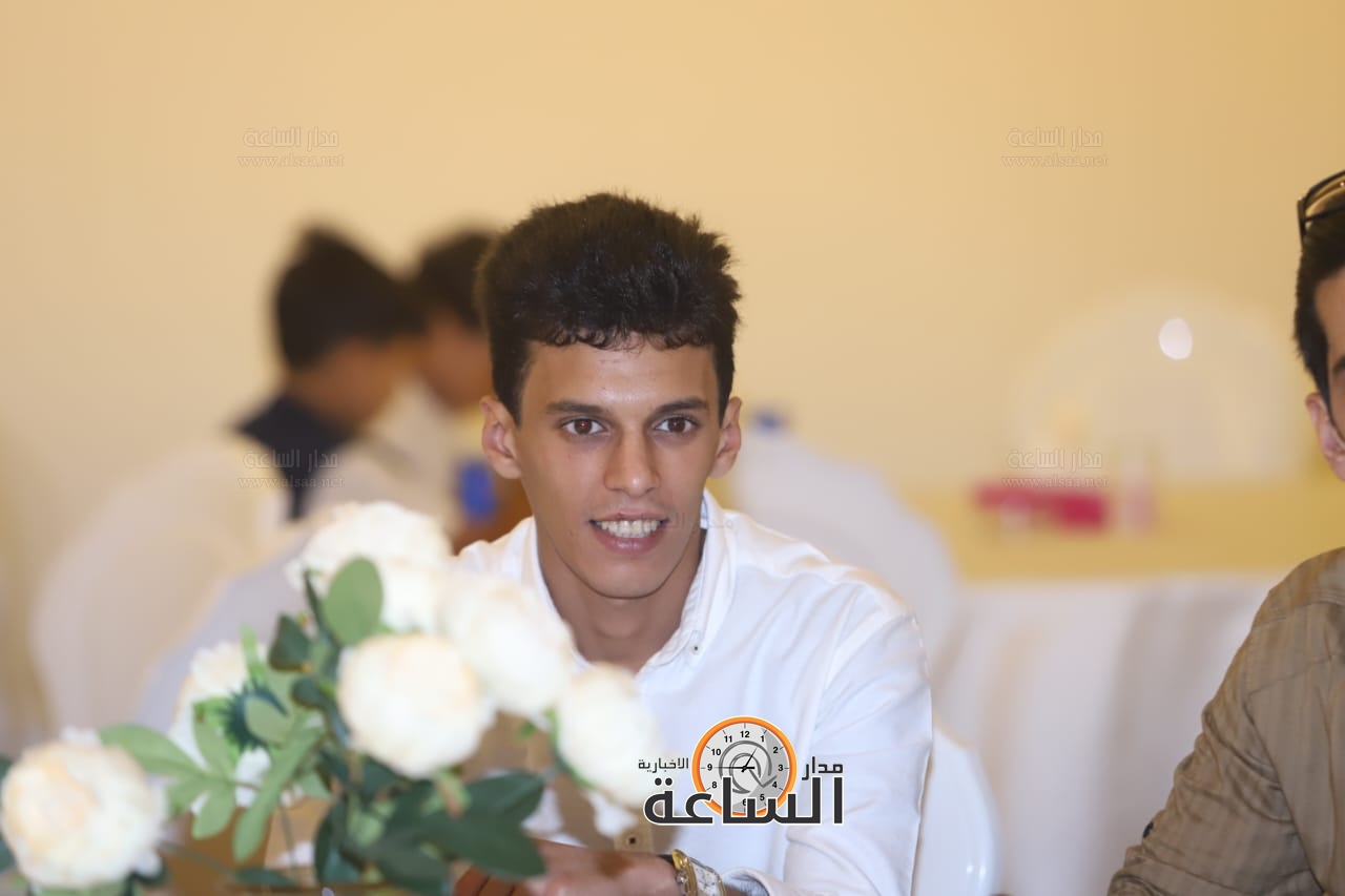 Madar Al-Saa Images 0.3148159050791268