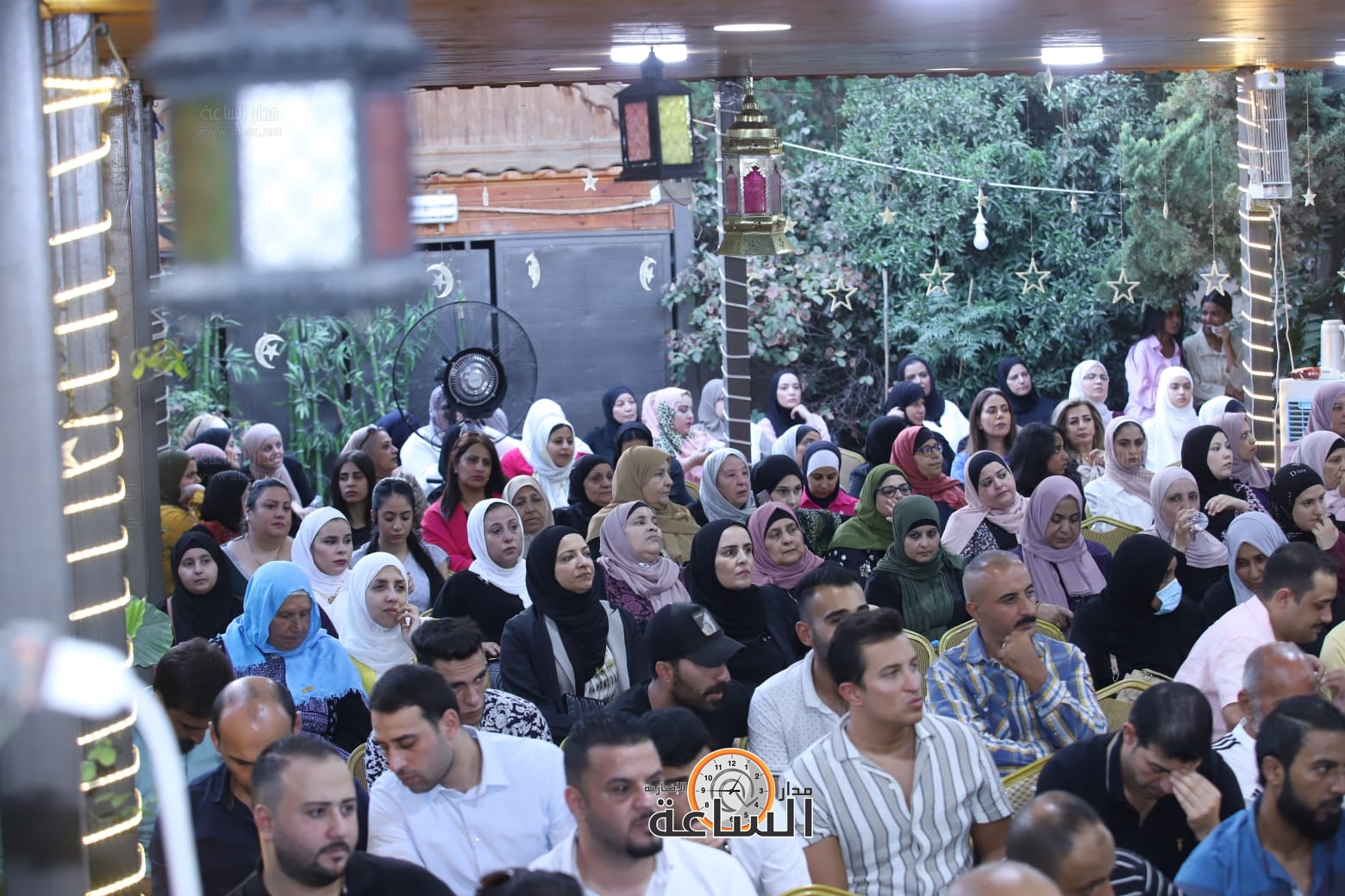 Madar Al-Saa Images 0.2815406442468158