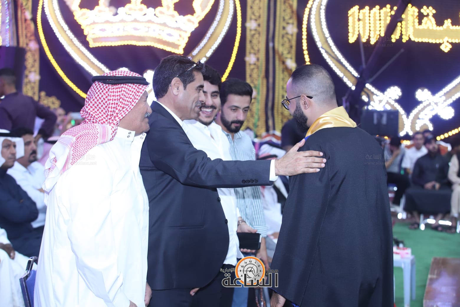 Madar Al-Saa Images 0.3823887476794142