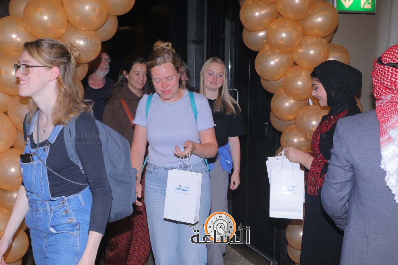 Madar Al-Saa Images 0.47815902374508223