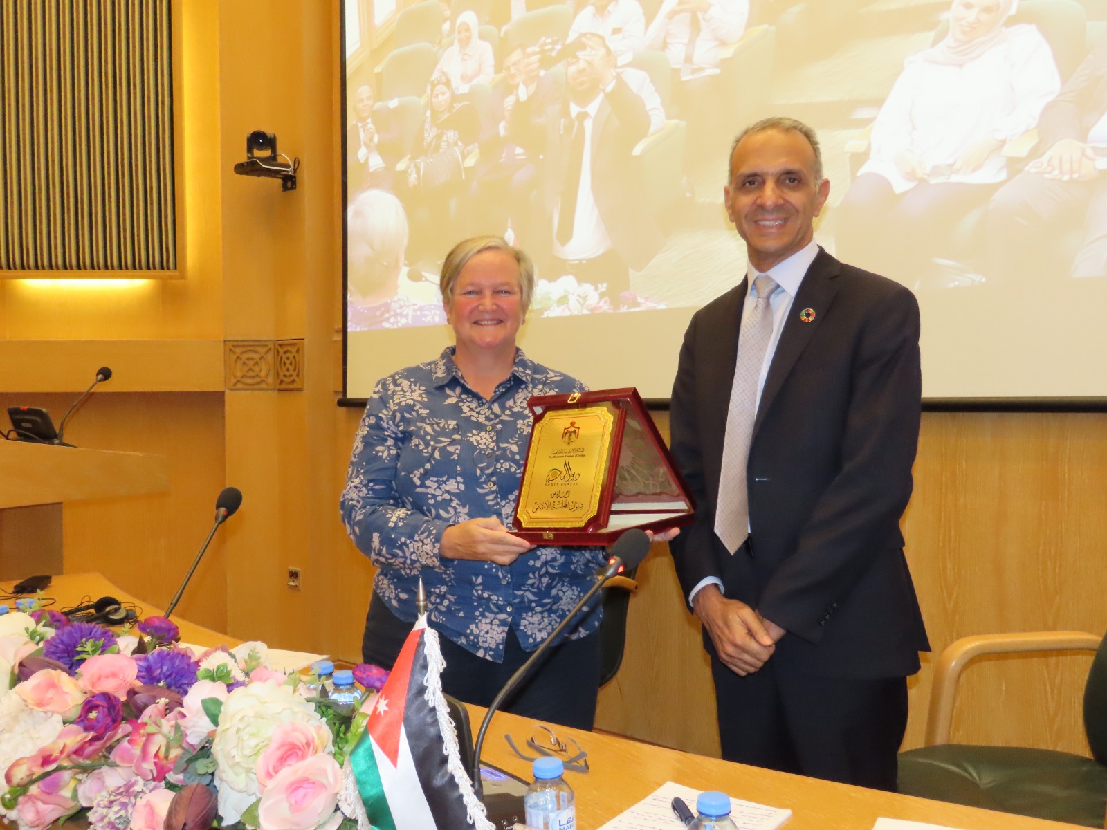 Madar Al-Saa Images 0.7927793777931423