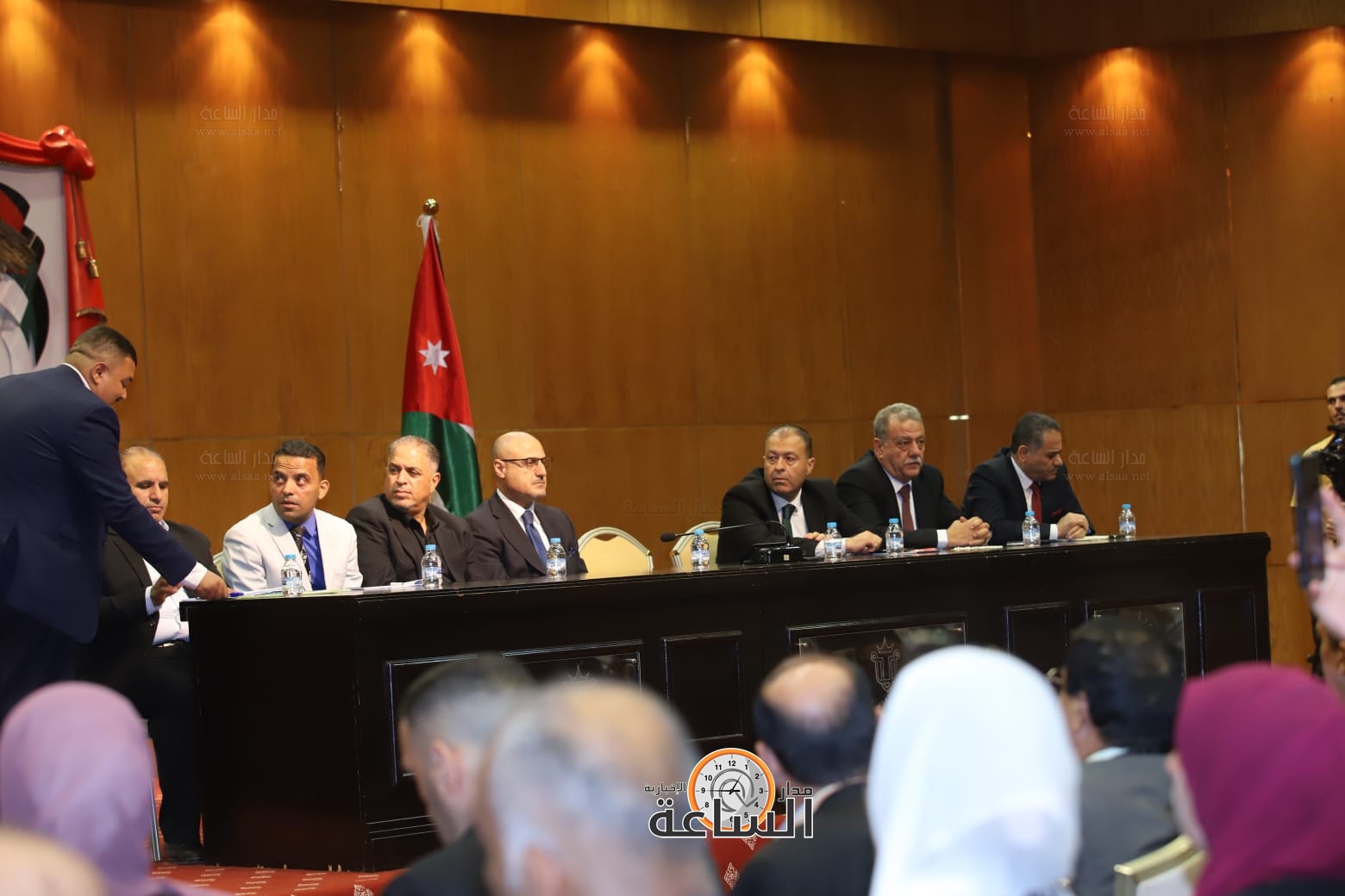 Madar Al-Saa Images 0.9911212921821937