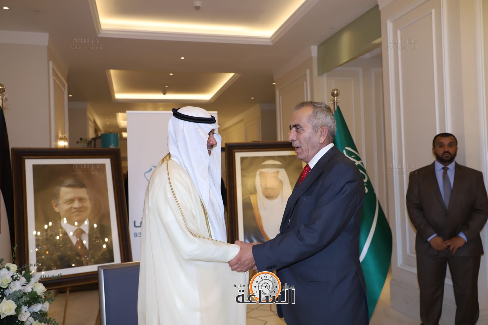 Madar Al-Saa Images 0.8682637501226318