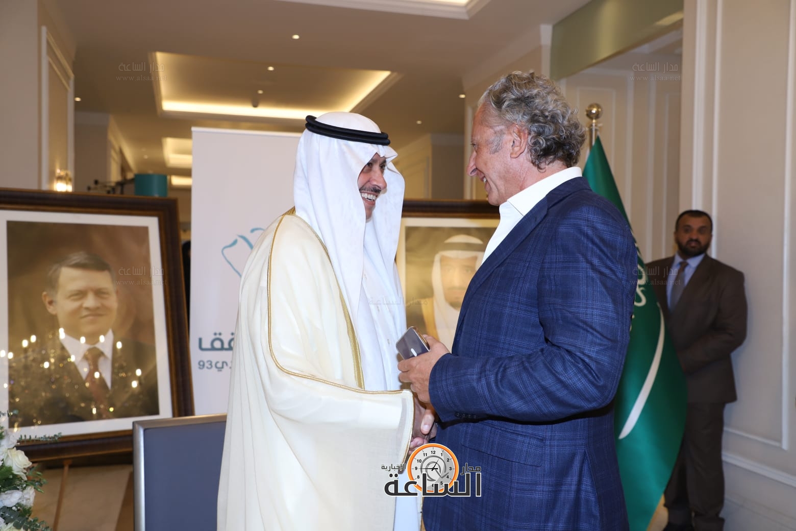 Madar Al-Saa Images 0.25877205375597967