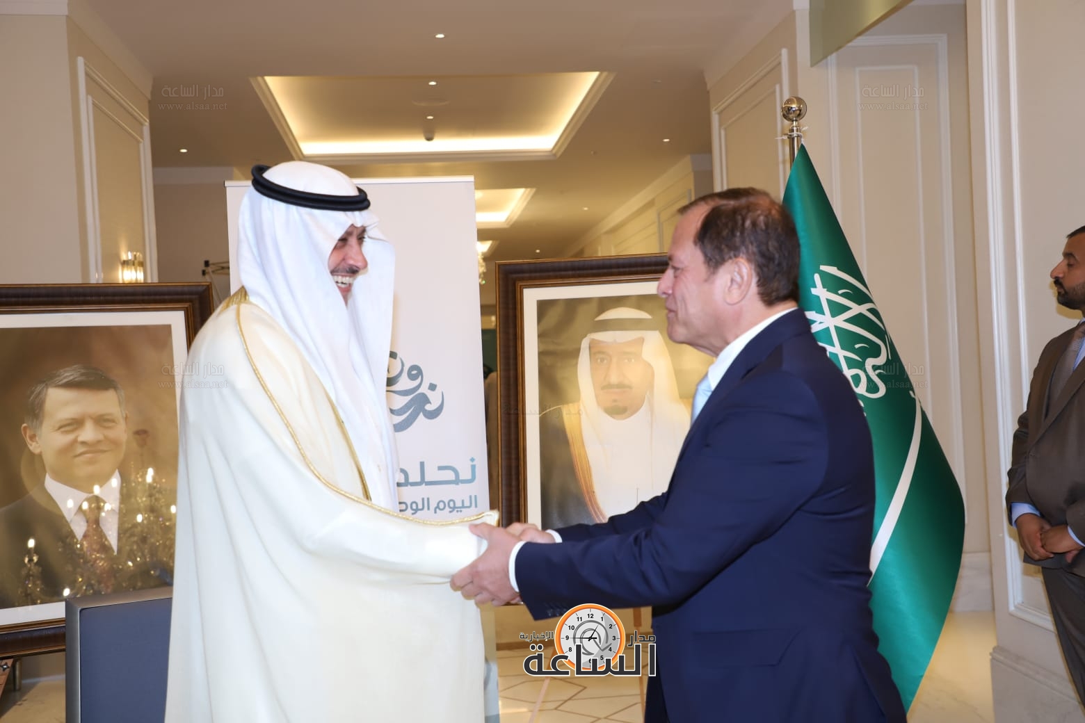 Madar Al-Saa Images 0.9976904638859563