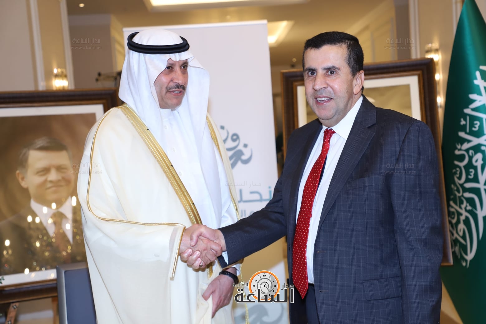 Madar Al-Saa Images 0.8998095361145453