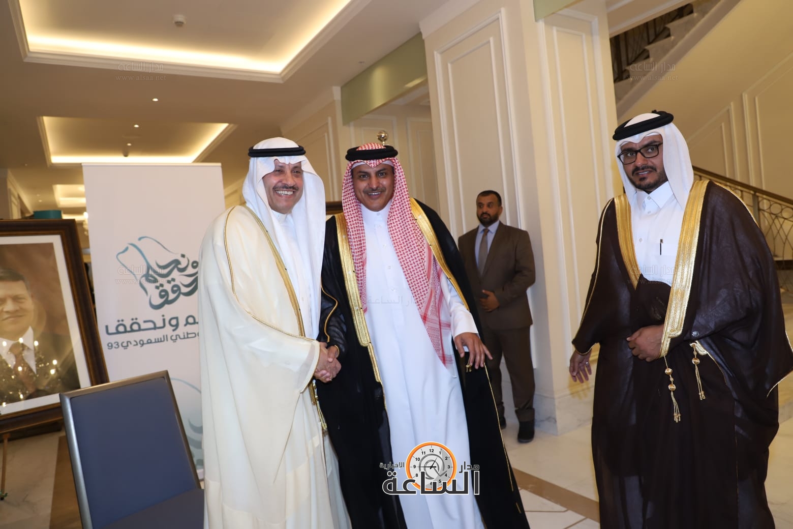 Madar Al-Saa Images 0.0929851730132647