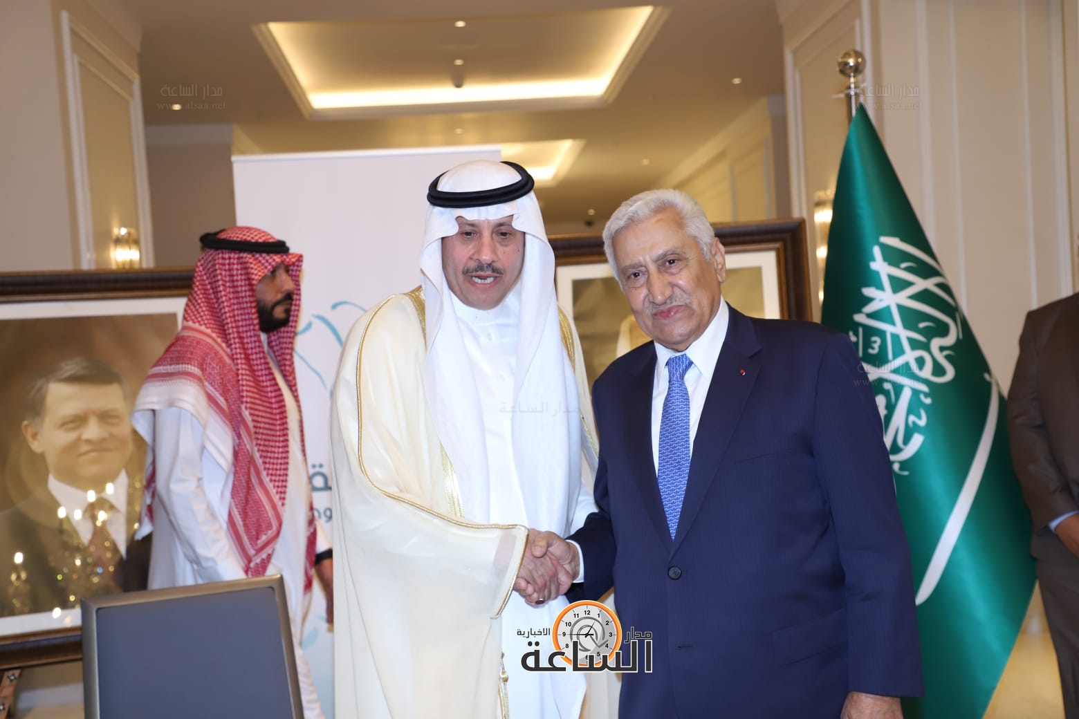 Madar Al-Saa Images 0.2945530756385857