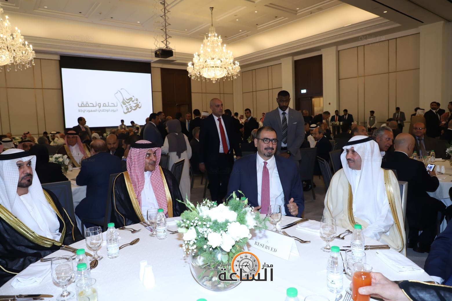 Madar Al-Saa Images 0.07456724893944866