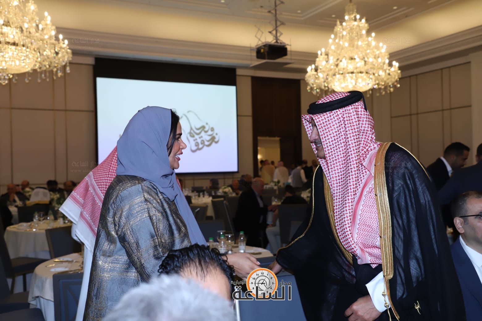 Madar Al-Saa Images 0.6653047057302153