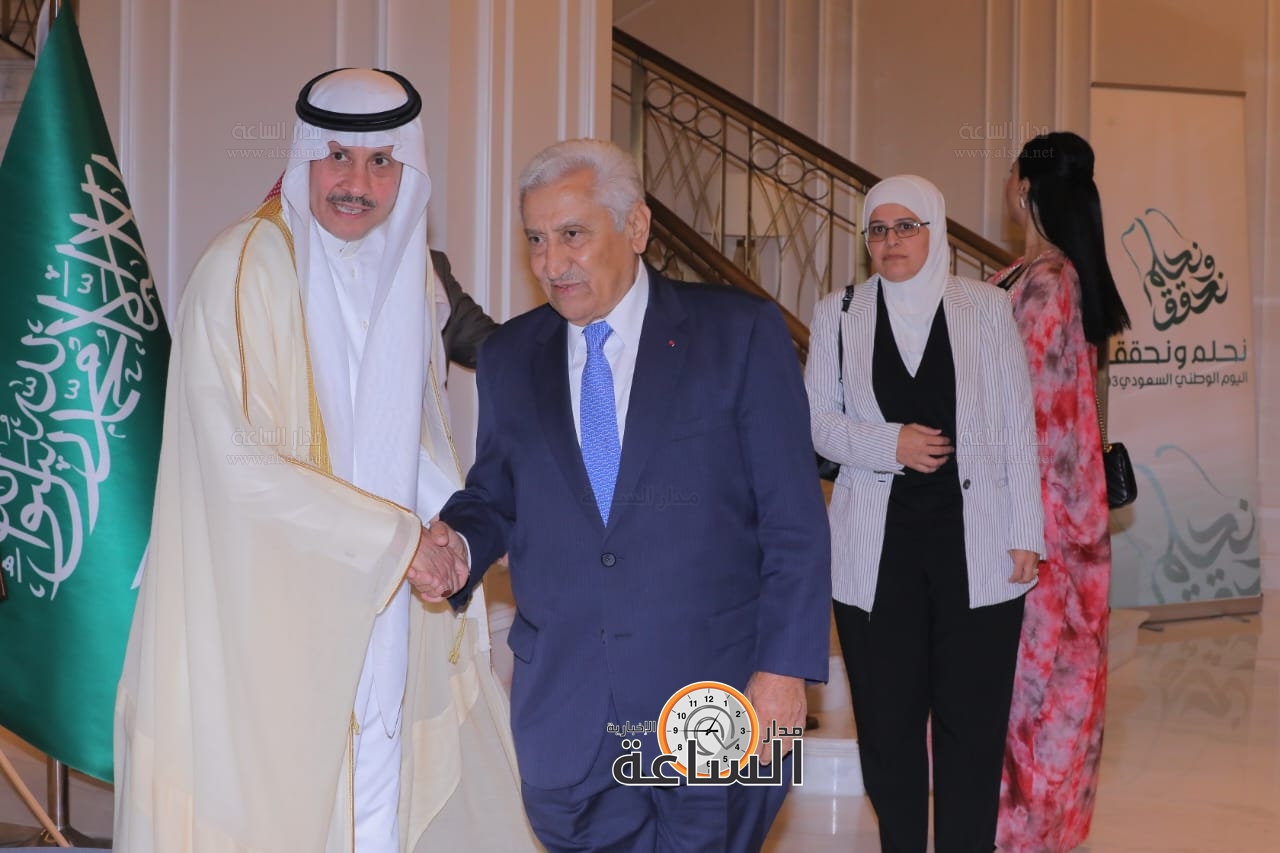 Madar Al-Saa Images 0.984935259332214