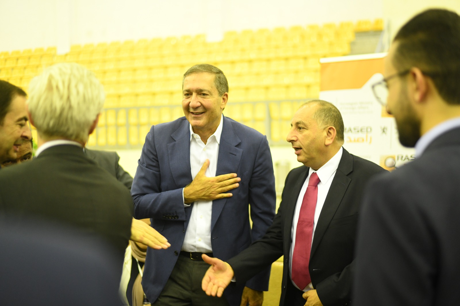 Madar Al-Saa Images 0.7150999801113267