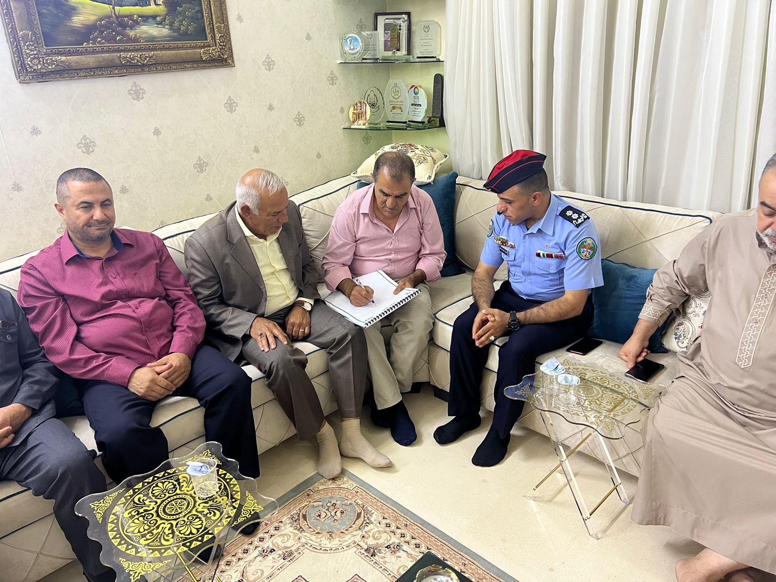 Madar Al-Saa Images 0.9644881363503235