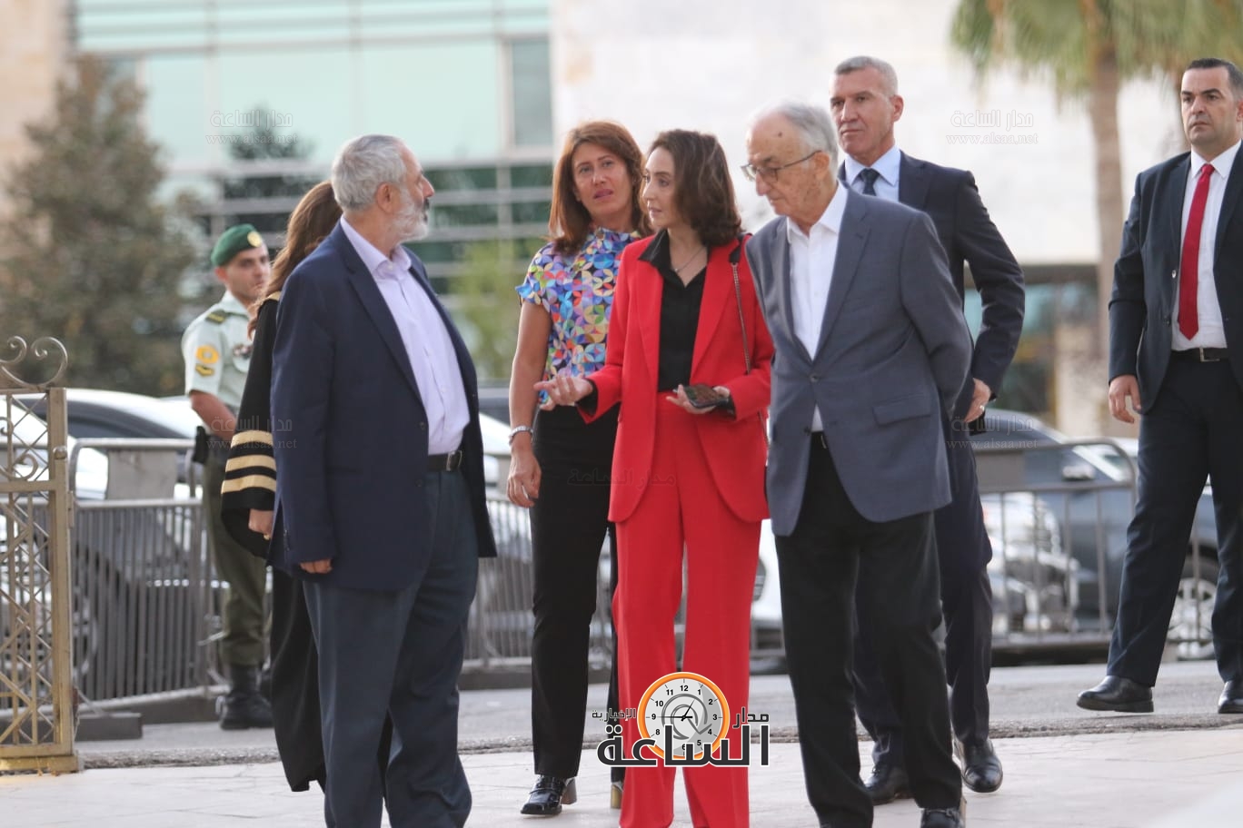 Madar Al-Saa Images 0.4946725300622181