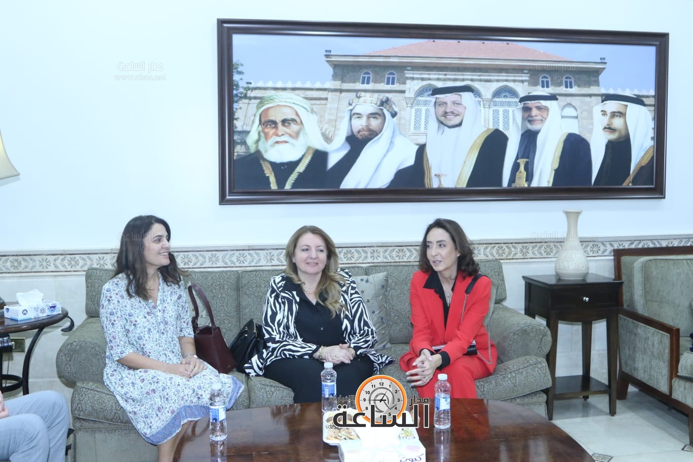 Madar Al-Saa Images 0.6884044255920654