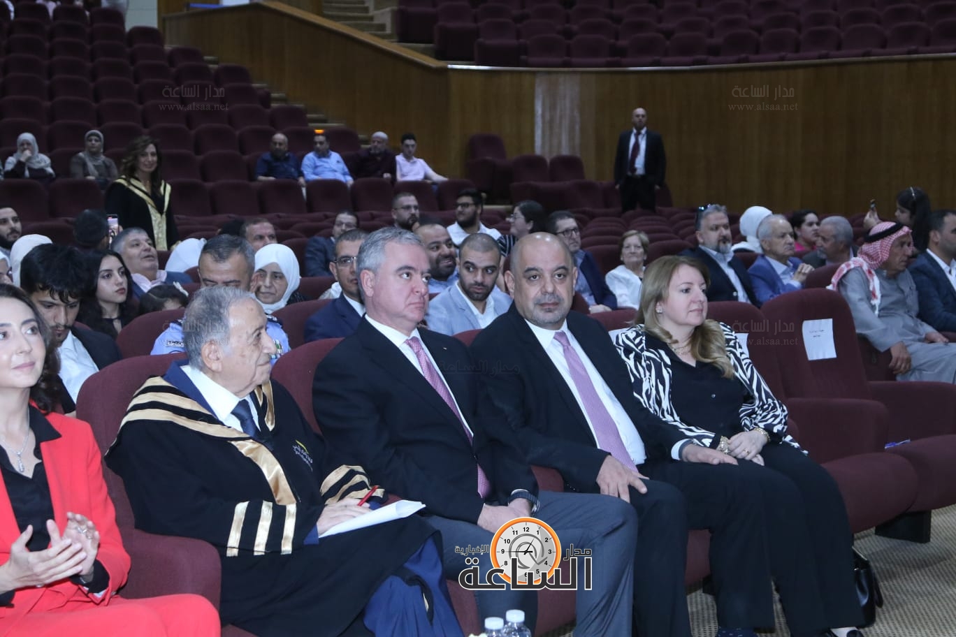 Madar Al-Saa Images 0.8367841852312654