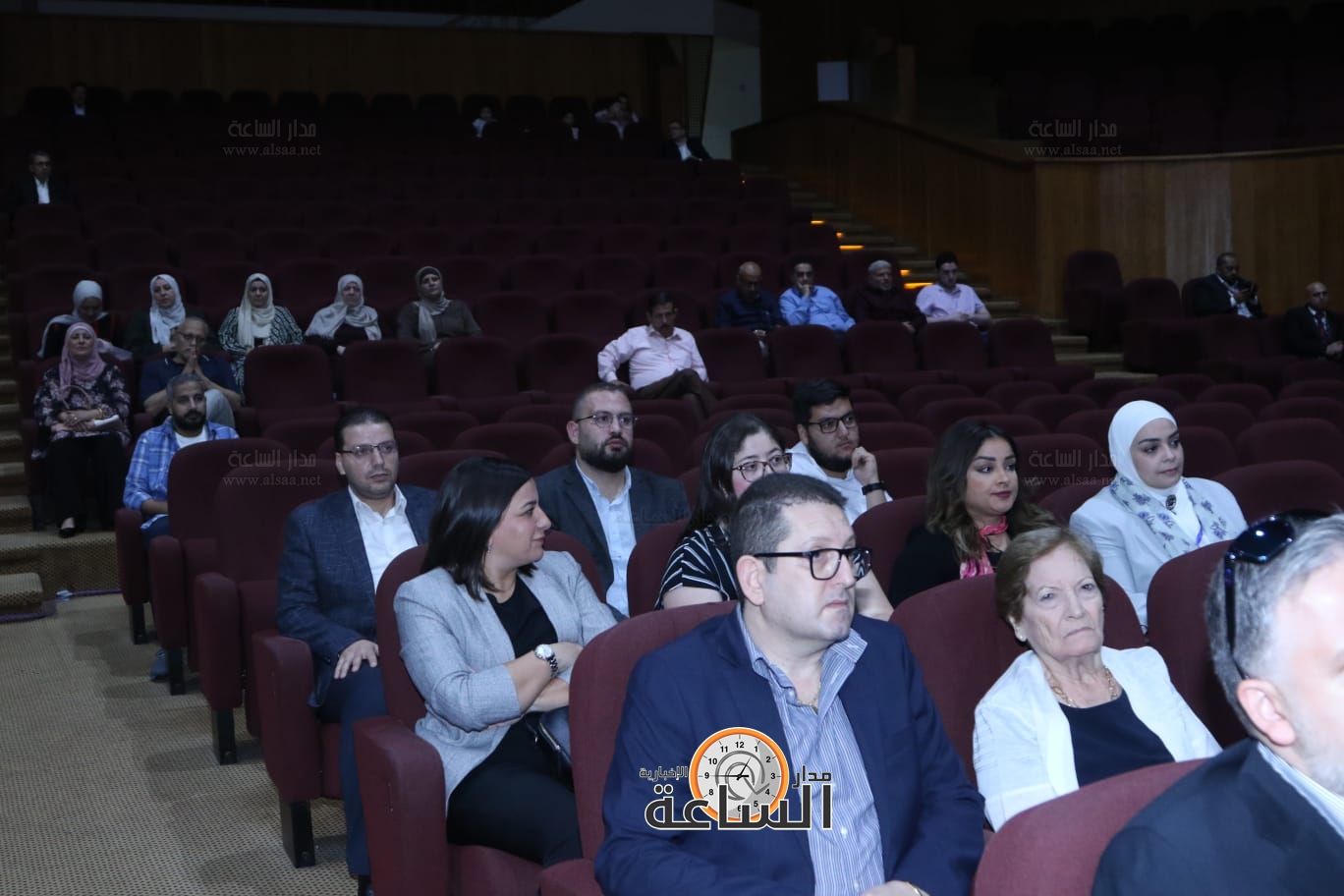 Madar Al-Saa Images 0.593555234433059