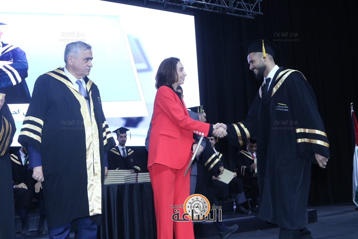 Madar Al-Saa Images 0.41374473354344476