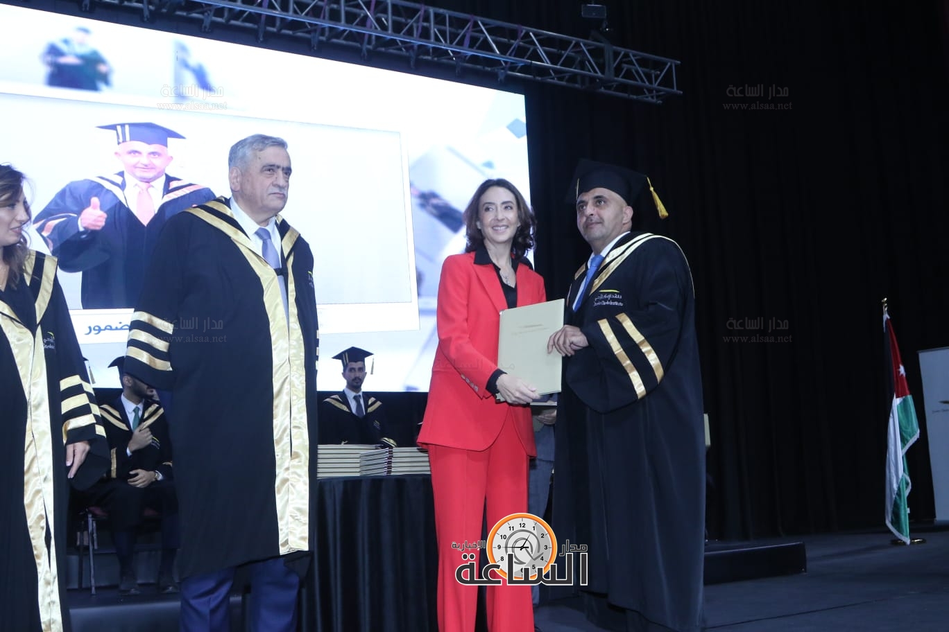 Madar Al-Saa Images 0.35500519254742025