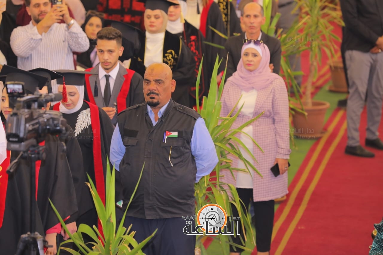 Madar Al-Saa Images 0.14777631605786867