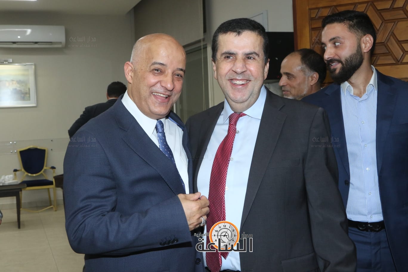 Madar Al-Saa Images 0.2322827892274606