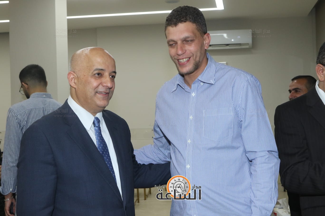 Madar Al-Saa Images 0.681017379820049