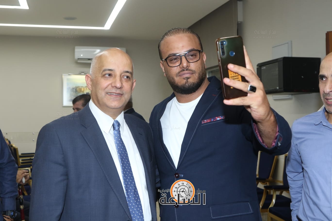 Madar Al-Saa Images 0.2408420867028347