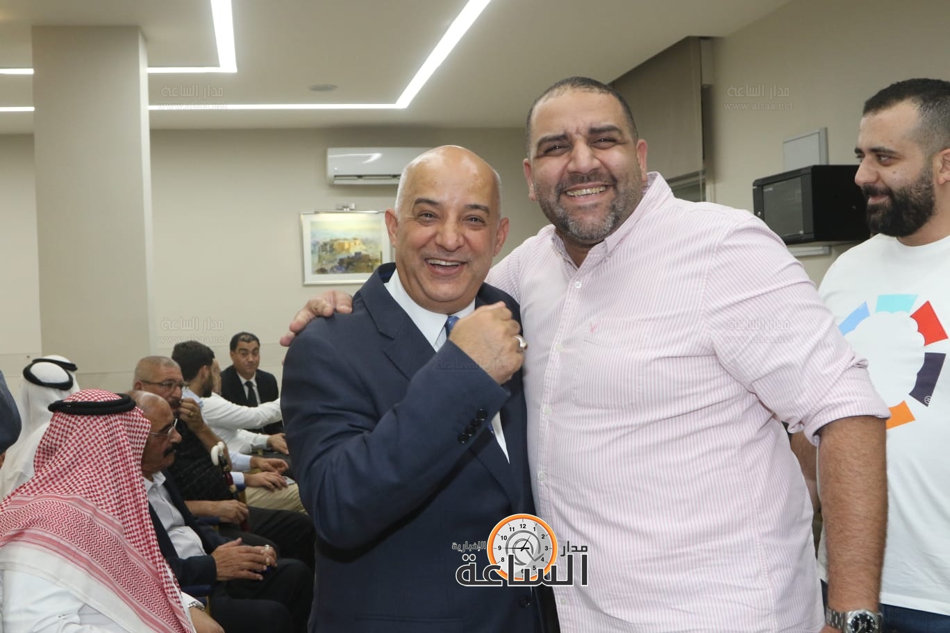 Madar Al-Saa Images 0.7675435826452148