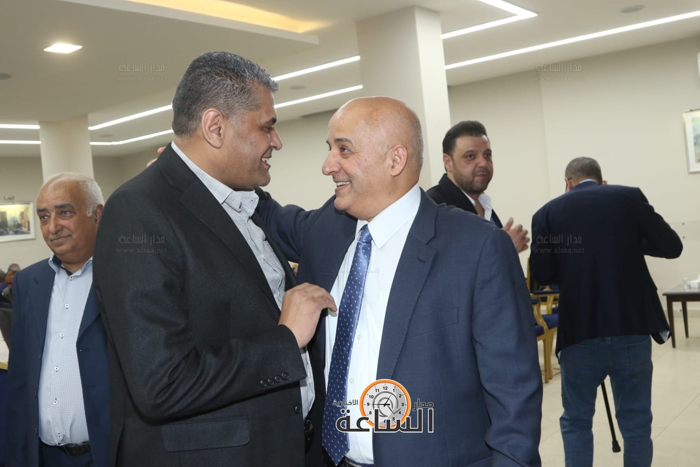 Madar Al-Saa Images 0.19417758429518628