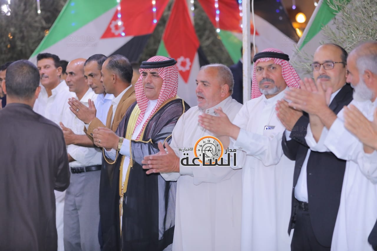 Madar Al-Saa Images 0.7062016814554797