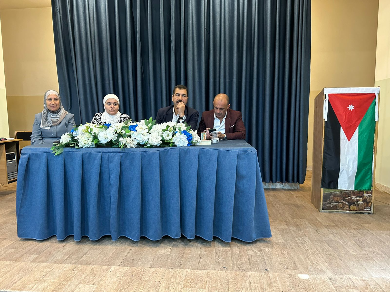 Madar Al-Saa Images 0.16498475024378179