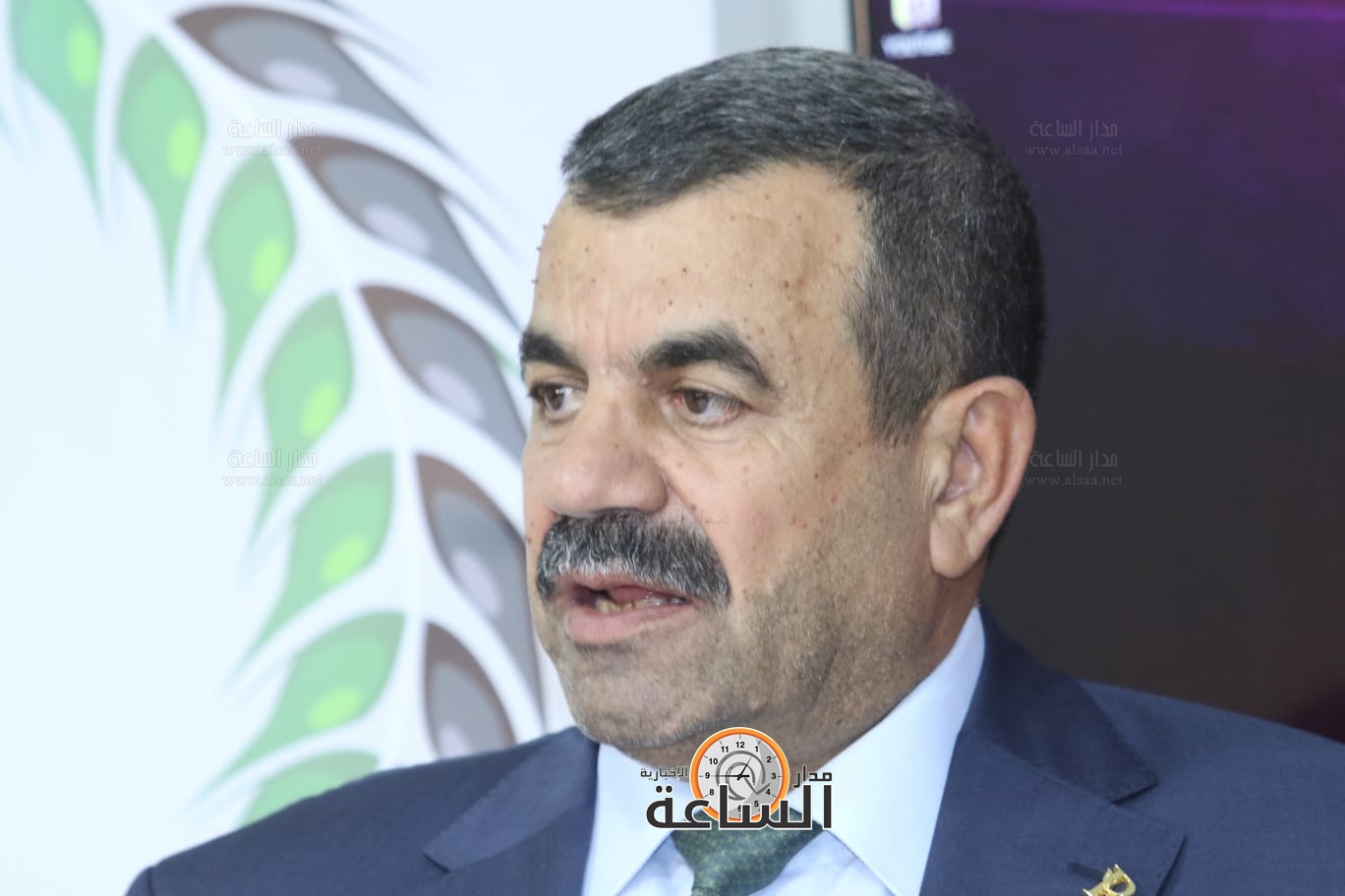 Madar Al-Saa Images 0.4307532675544252