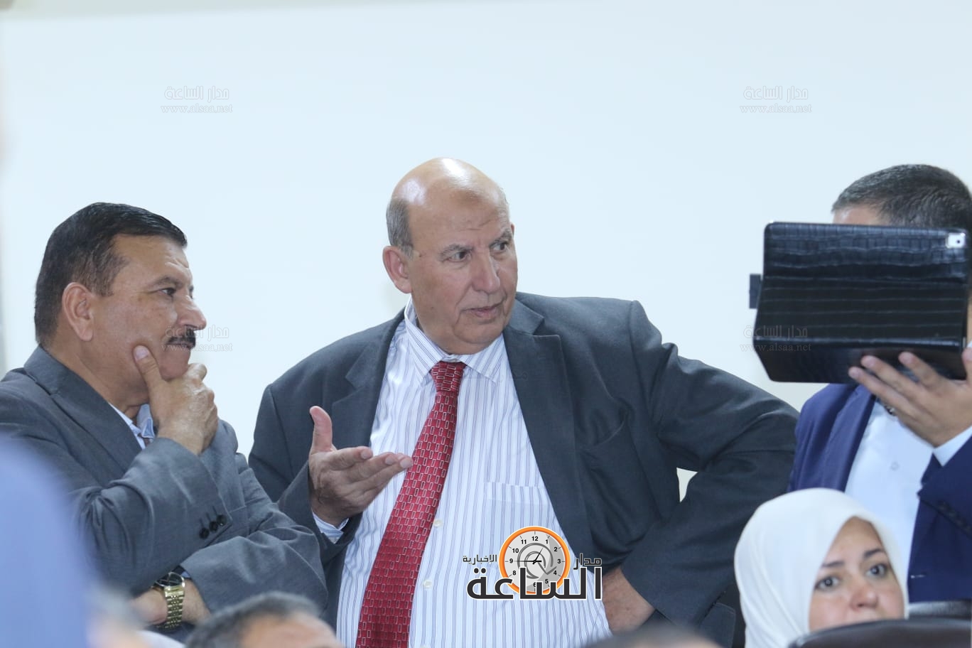 Madar Al-Saa Images 0.5475372328152734