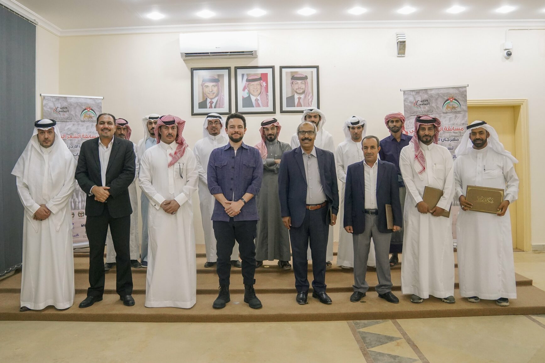 Madar Al-Saa Images 0.42033123287189245