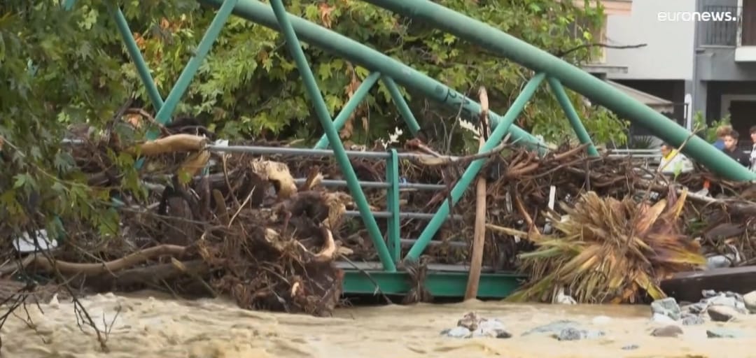 Madar Al-Saa Images 0.18734141665528548