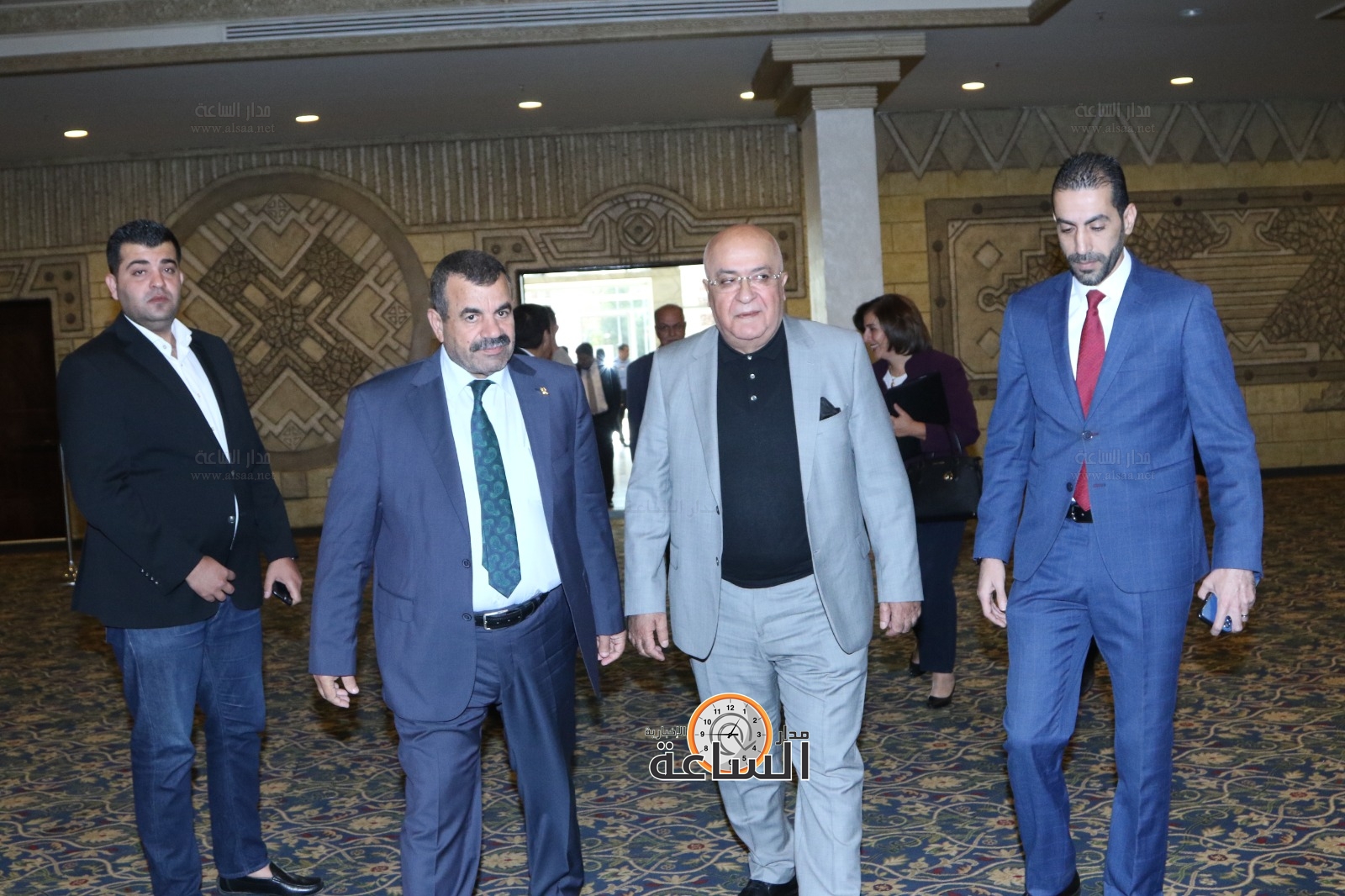 Madar Al-Saa Images 0.7502794022491255